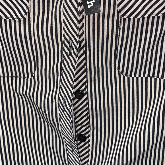 Ny collection button down shirt - Picture 3 of 4